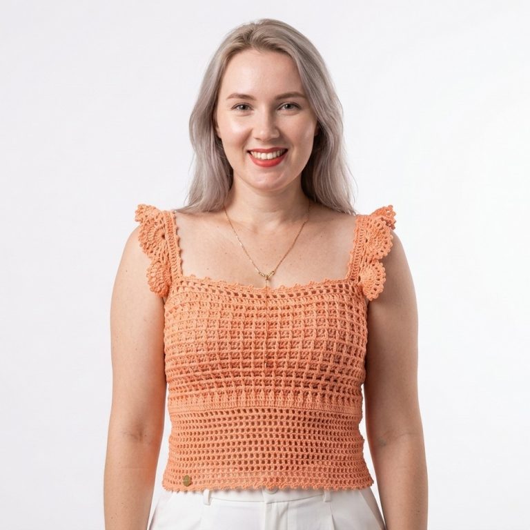 Cropped Hope Crochet Top. By Fabiana Crochet Blouses 9